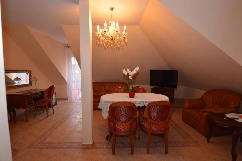 Hotel Gracja Gorzow Wielkopolski Ngoại thất bức ảnh