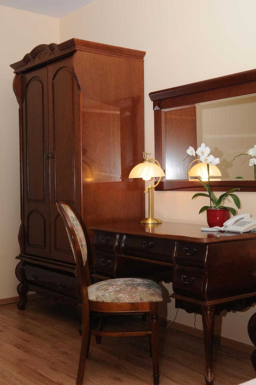 Hotel Gracja Gorzow Wielkopolski Ngoại thất bức ảnh