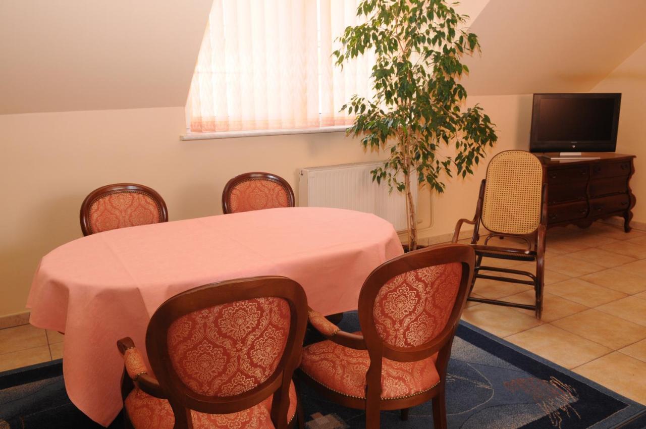 Hotel Gracja Gorzow Wielkopolski Ngoại thất bức ảnh