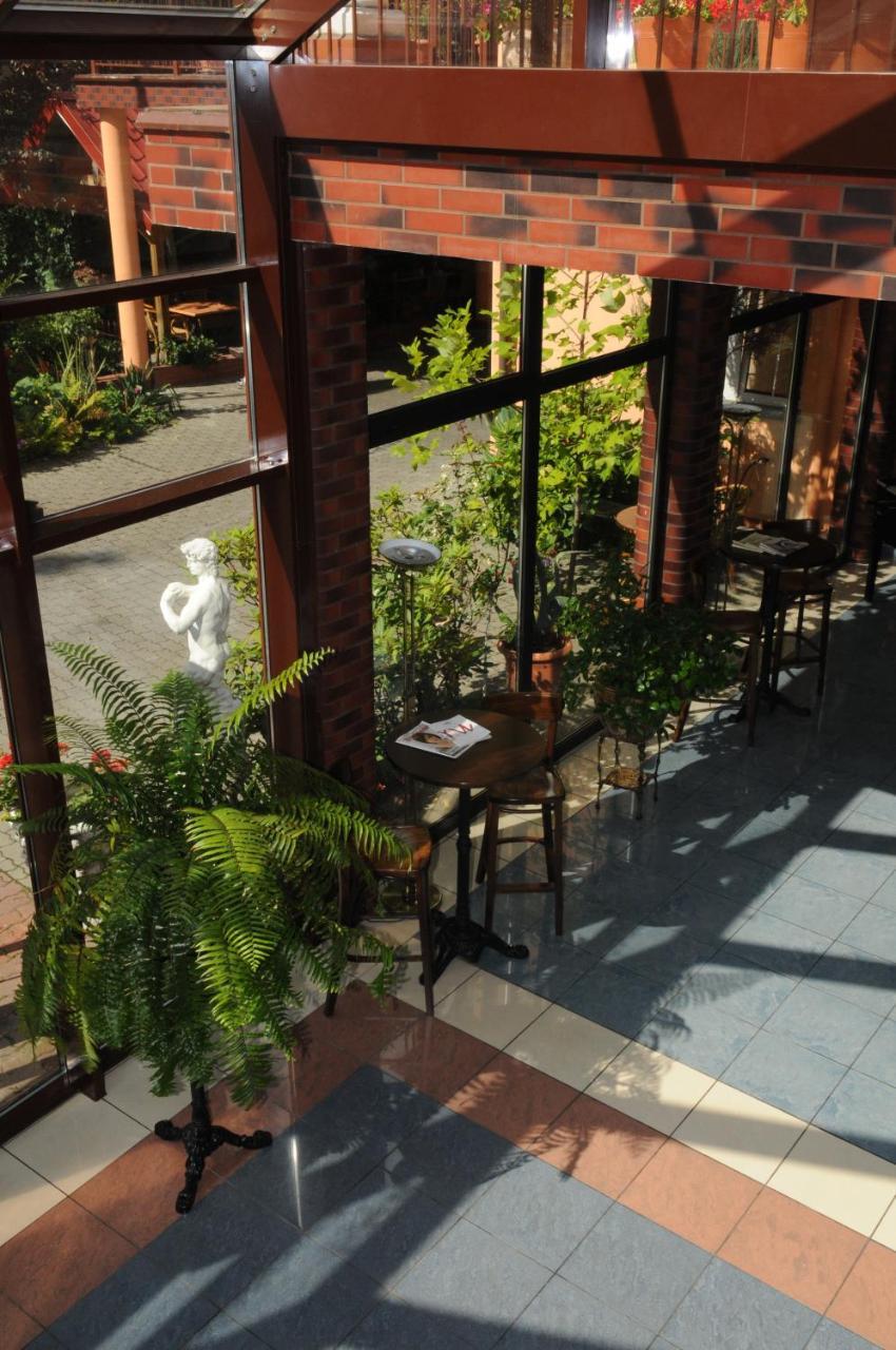 Hotel Gracja Gorzow Wielkopolski Ngoại thất bức ảnh